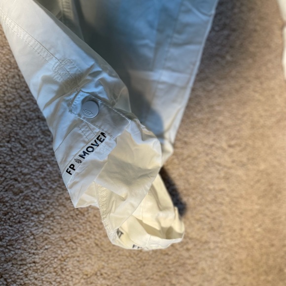 Medium Free People Movement Mesmerize Me Solid Pants Painted White - Picture 7 of 11